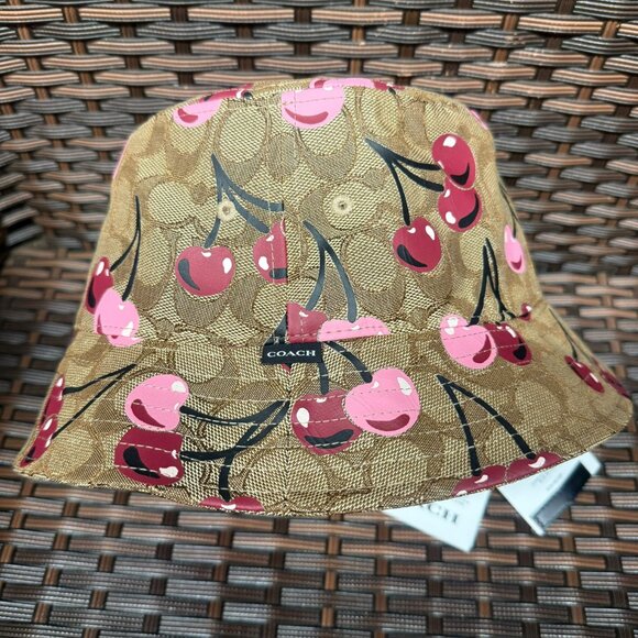 coach Signature Cherry Swirl Print Bucket Hat cz550 size XS/S